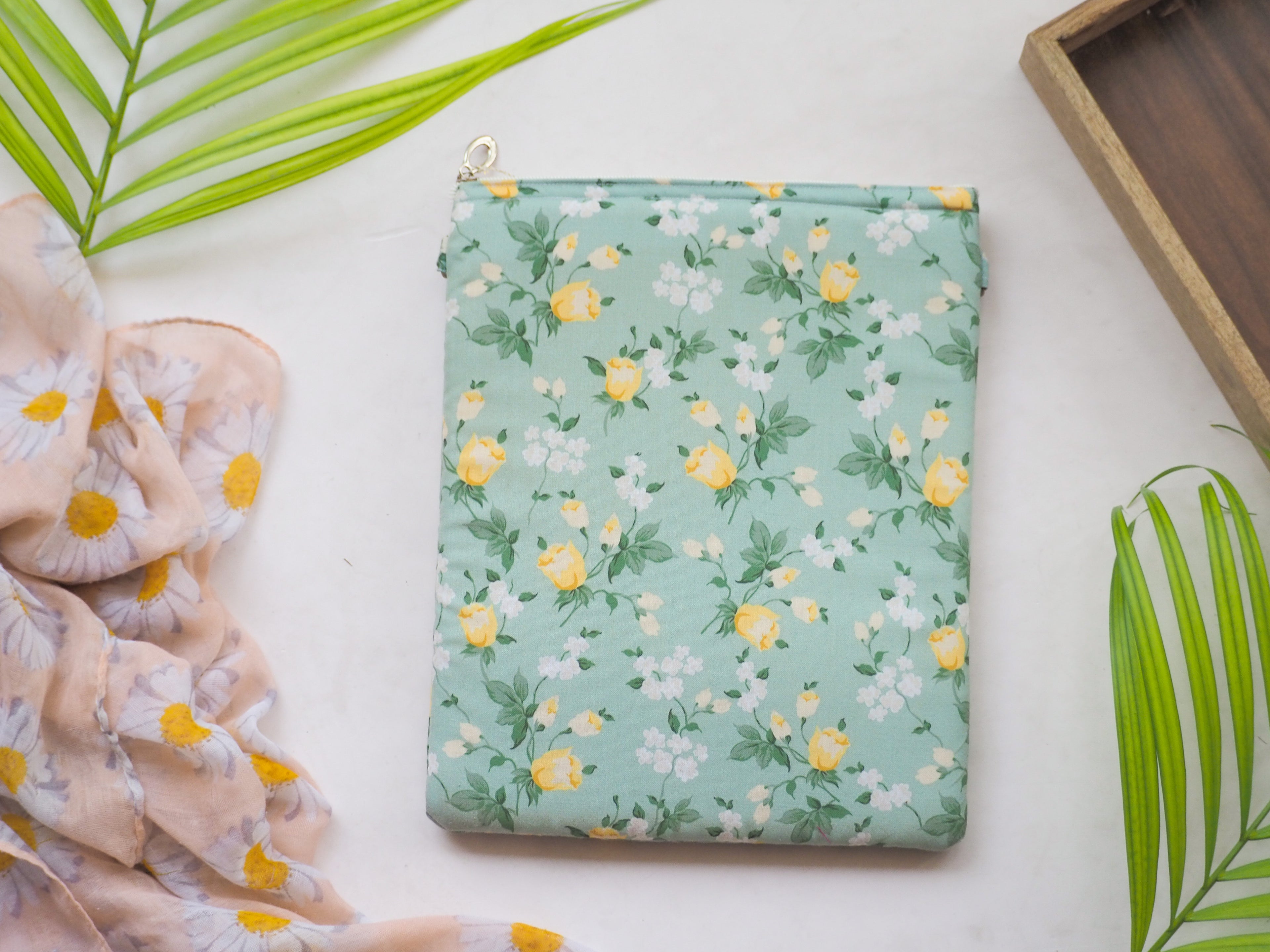 Vintage Floral Book Sleeve