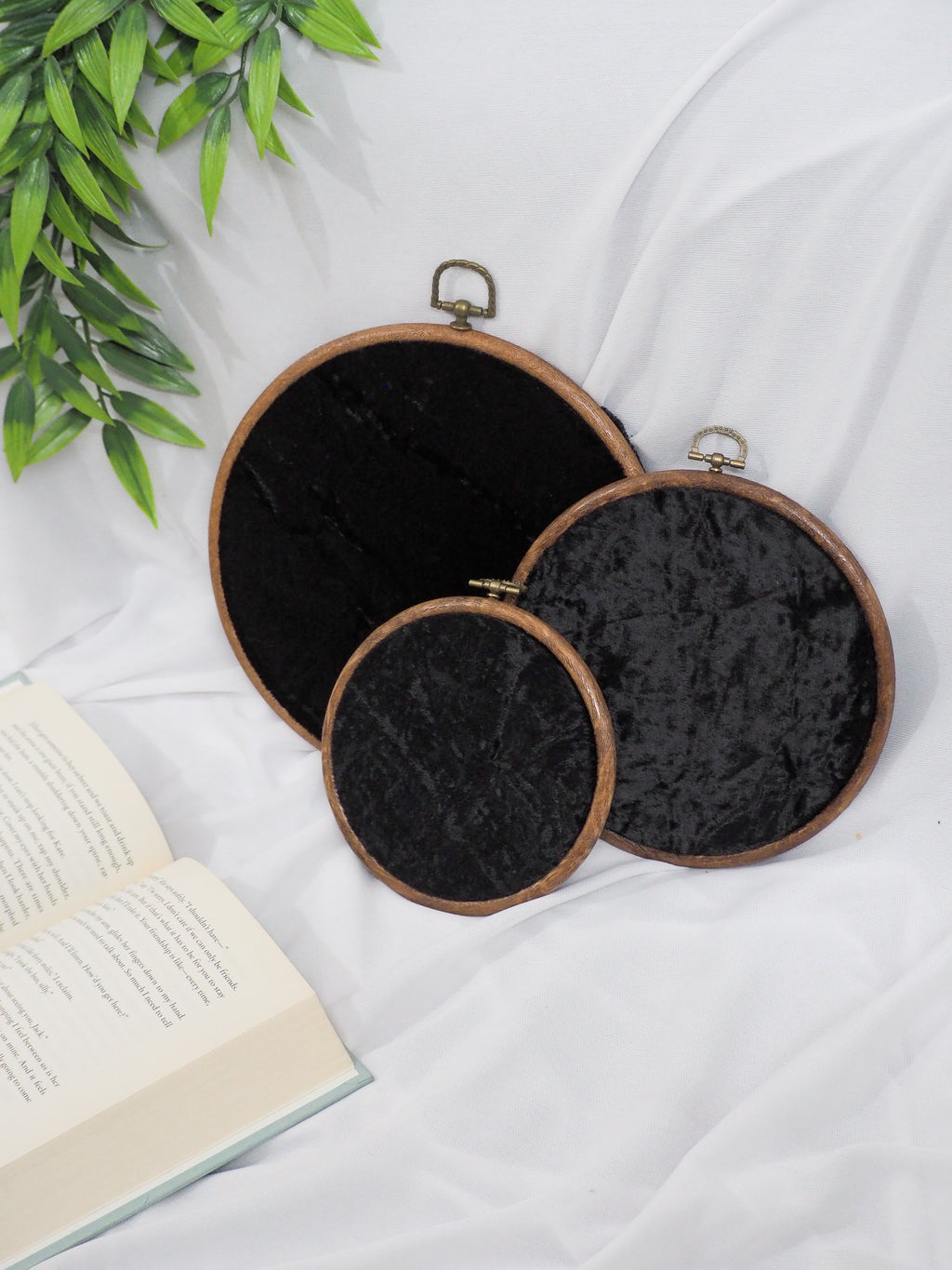 Black Velvet Enamel Pin Hoop Display