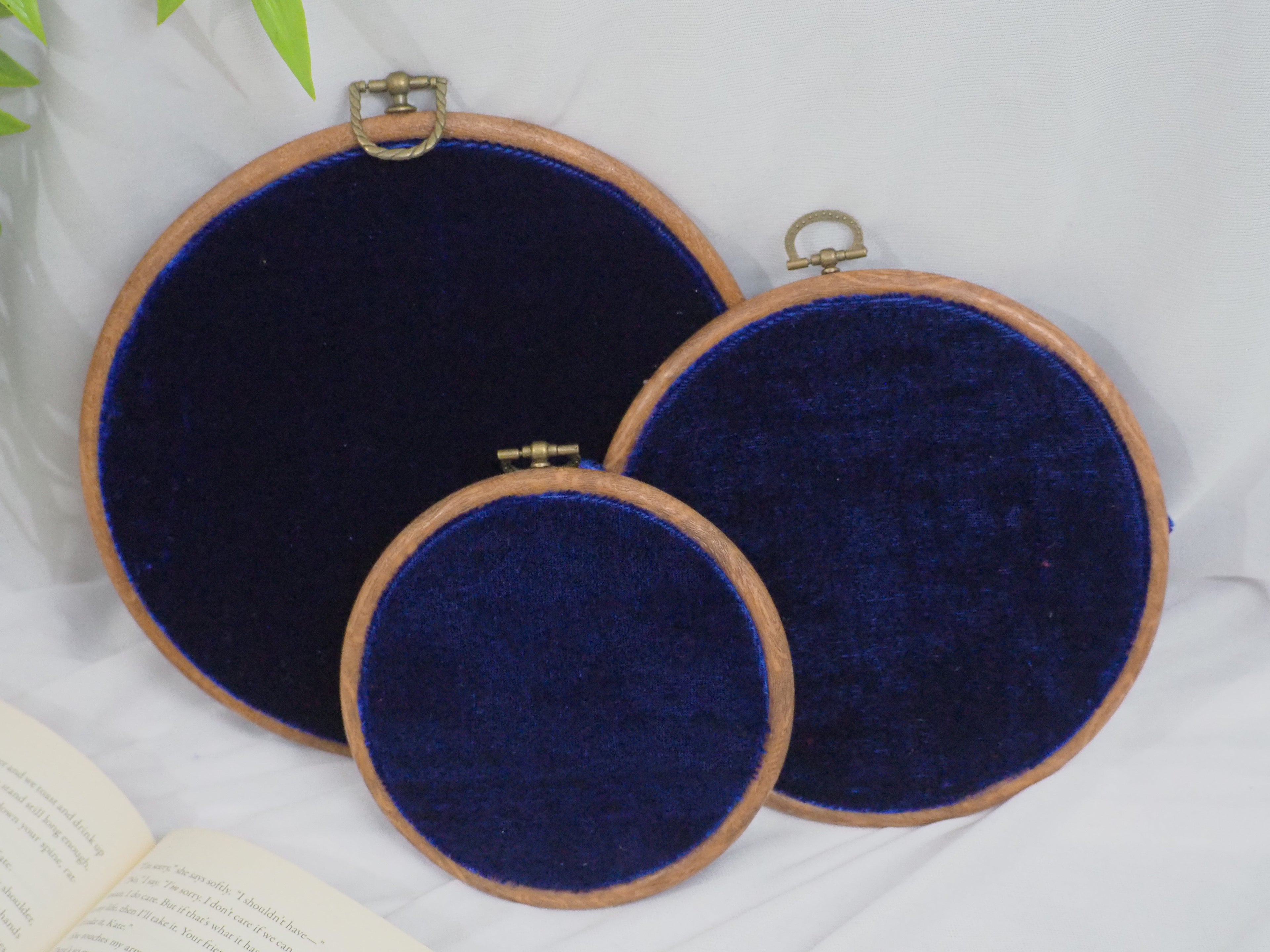 Navy Blue Velvet Enamel Pin Hoop Display