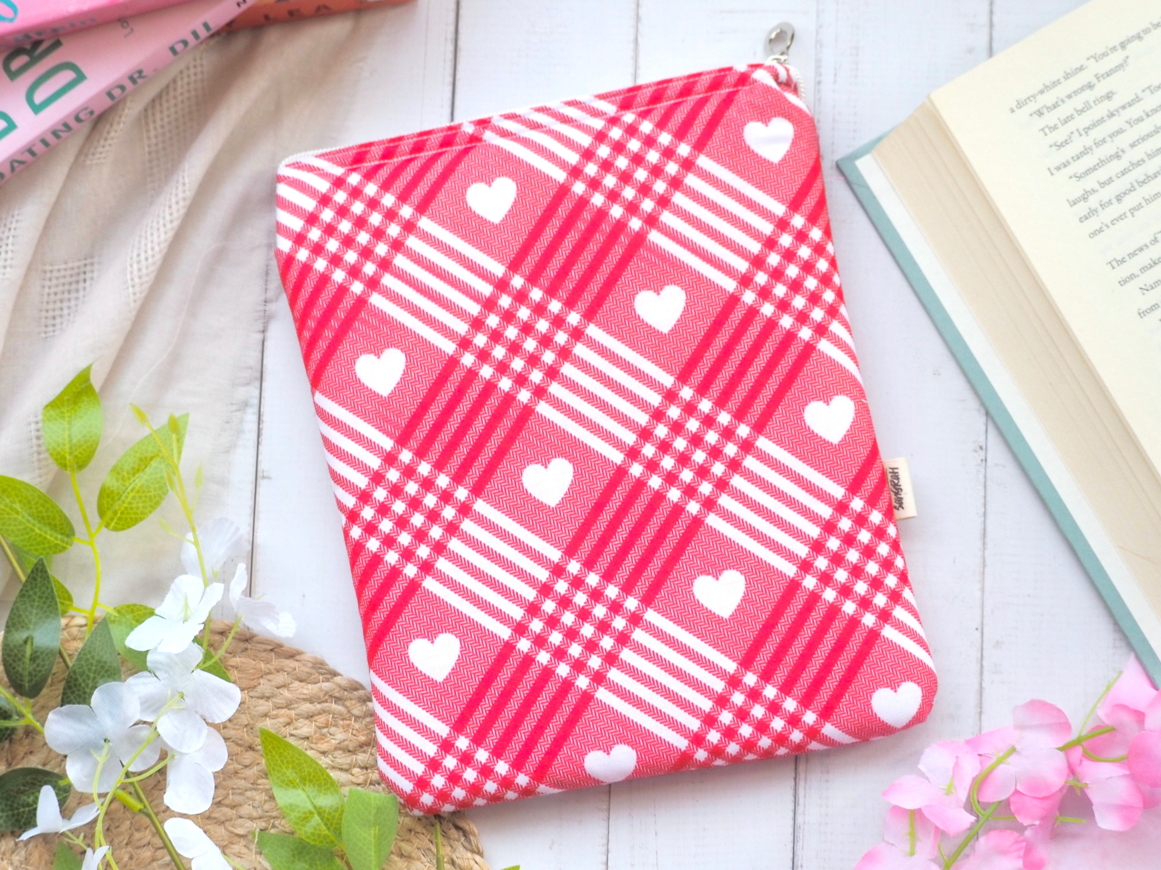 Hearts Plaid Book Sleeve