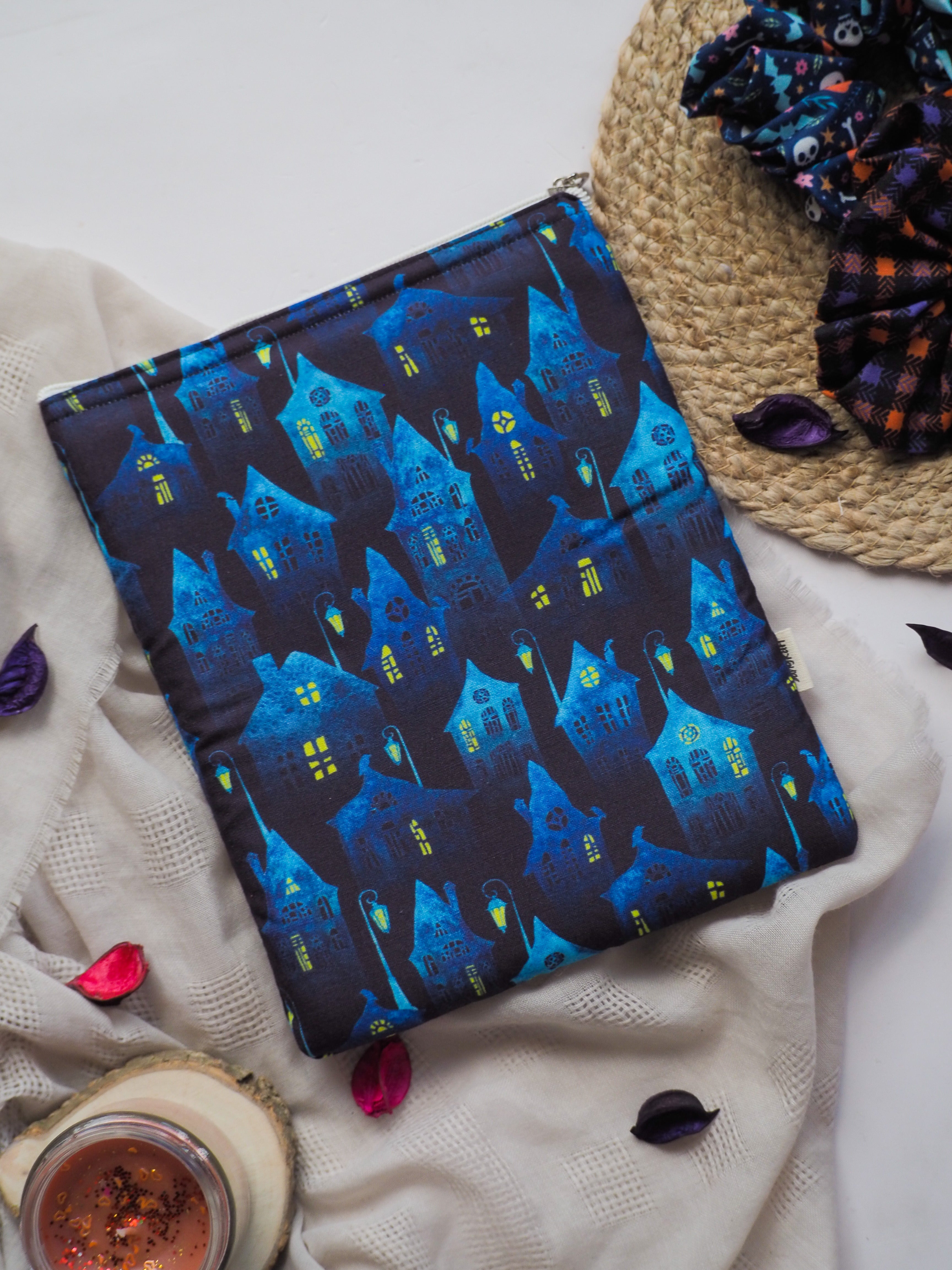 Halloween Haunted Spooky Night House black Book Sleeve